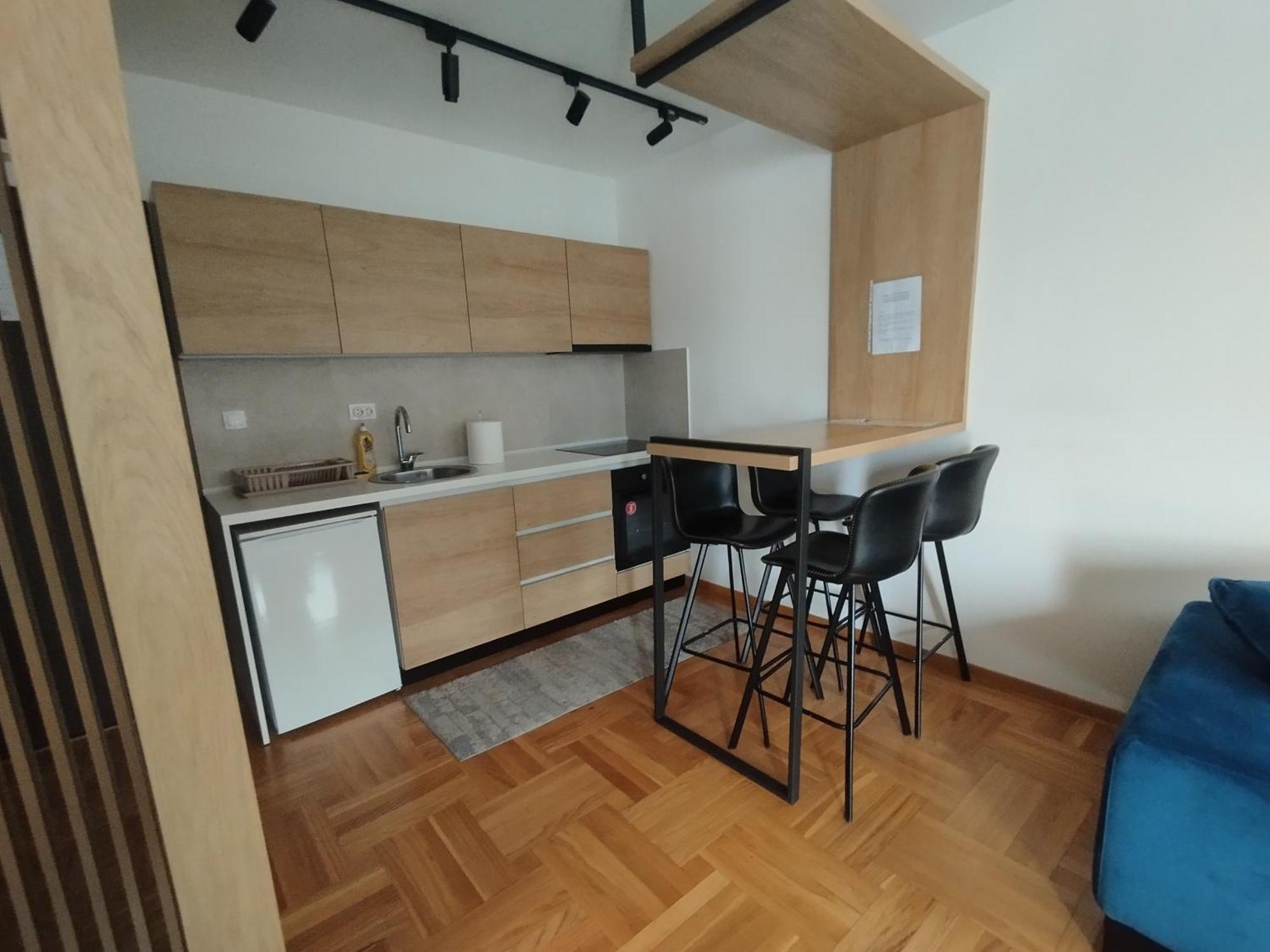 Cvetkovic Lux Аpartmani & Free Garaza Apartment Vrnjacka Banja Bilik gambar
